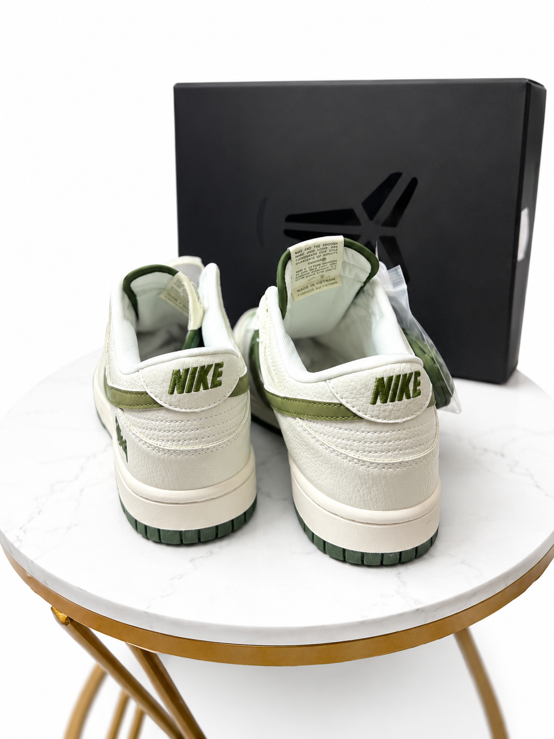 Nike SB Dunk Low x Stüssy “Cherry” – Shy Pink/Vanilla/Dark Khaki