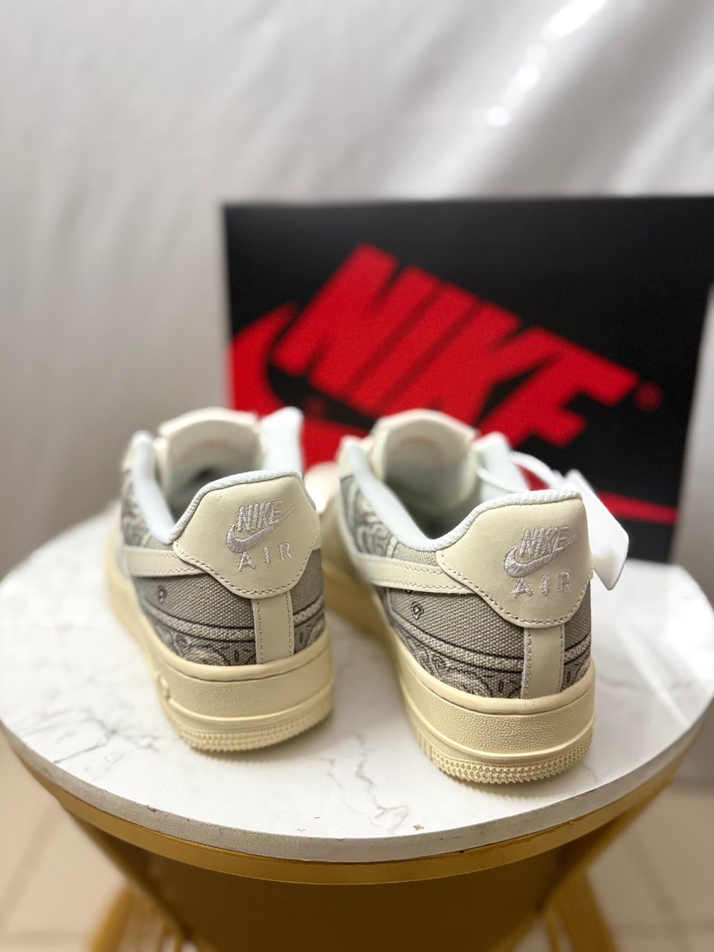 Nike SB Dunk Low Big Money Savings