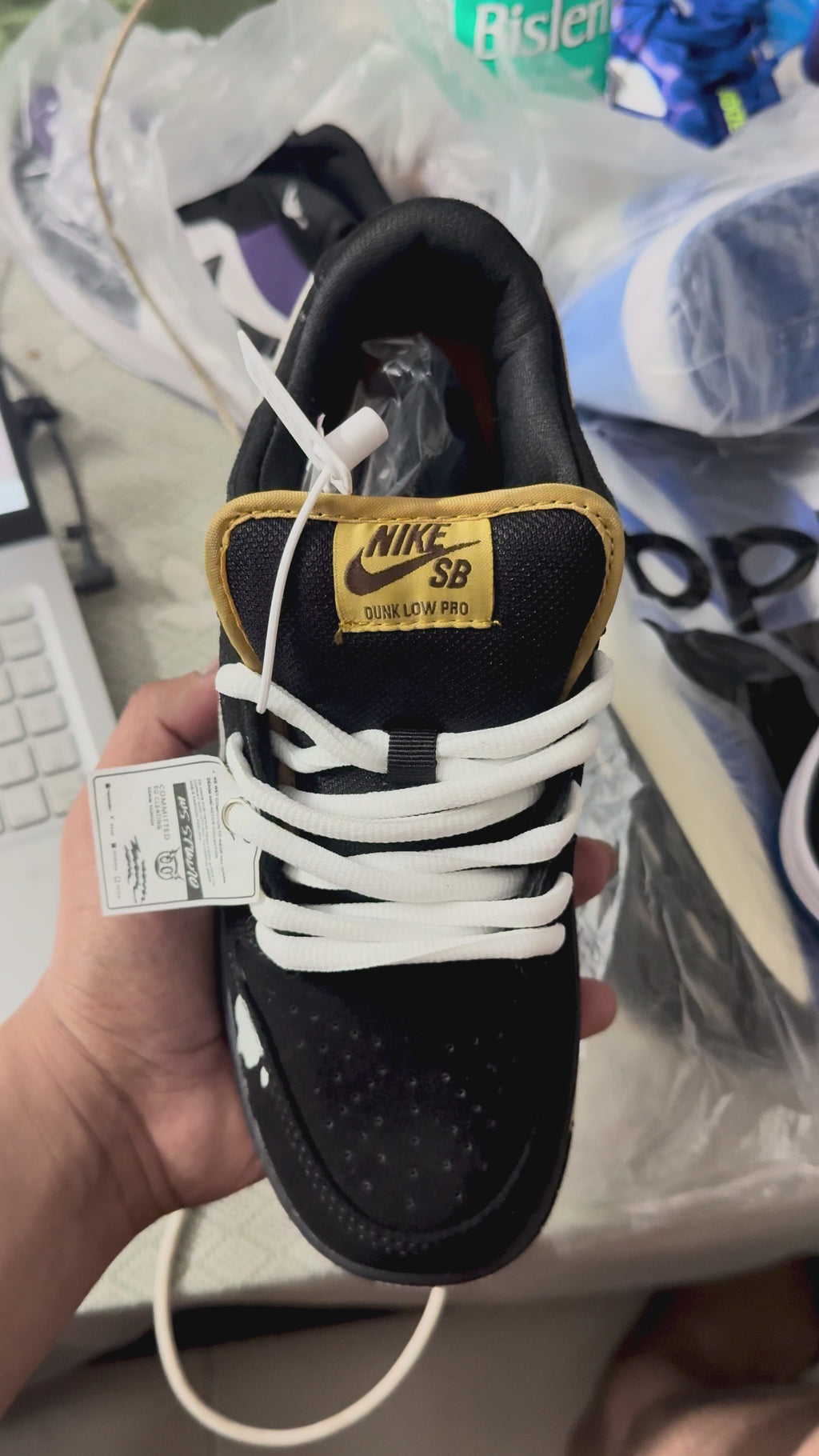 Nike Sb Dunk Semi x Button