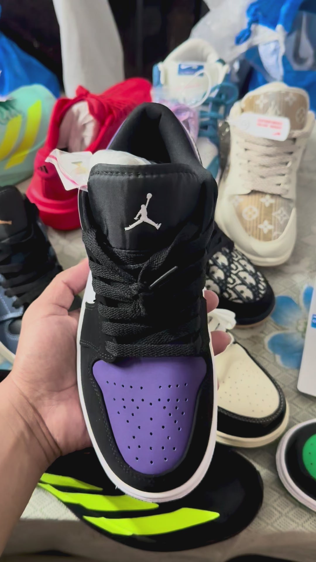 Air Jordan 1 Mid Court Purple
